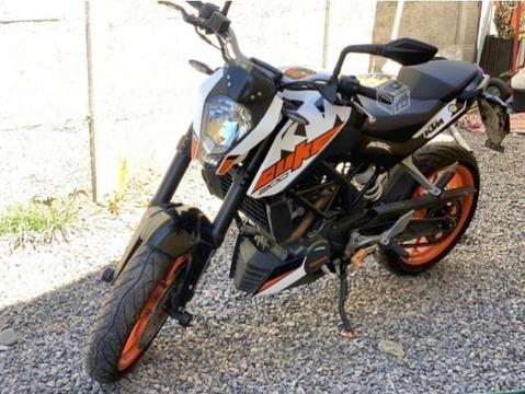 Ktm duke 200