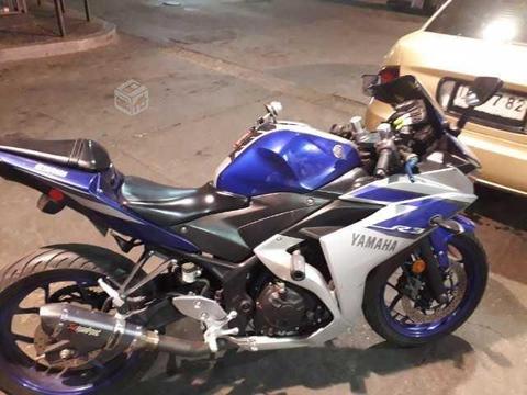 Yamaha r3 2015