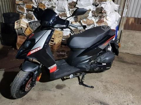 Moto scooter ,nueva. 150 CC