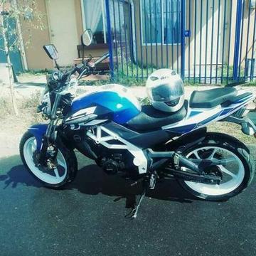 Moto um xtrem 230 cc