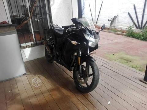 Moto honda cbr 250 r año 2014, manutenciones y doc