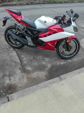 Yamaha r15