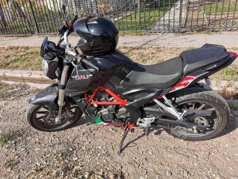 Moto benelli tnt 25 (benelli 250)