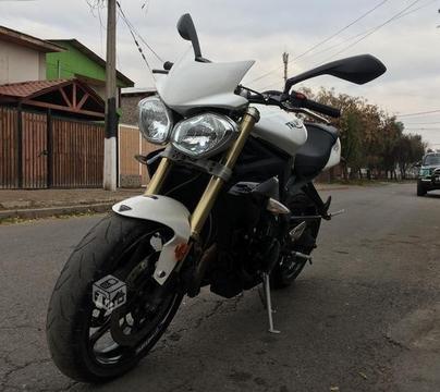 Triumph Street Triple 675R ABS 2015