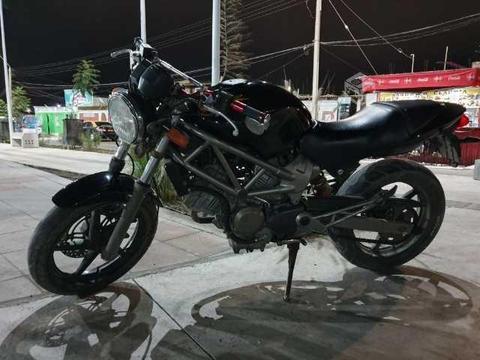 Moto Honda VTR