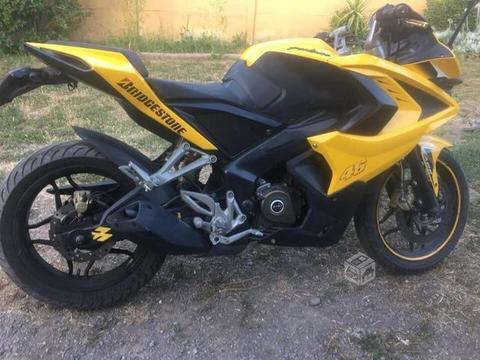 Bajaj pulsar rs 200