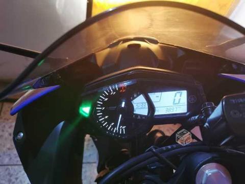 moto yamaha r3