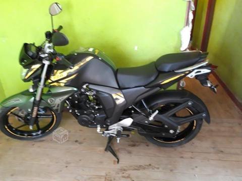 Moto yamahra Fzs año2017