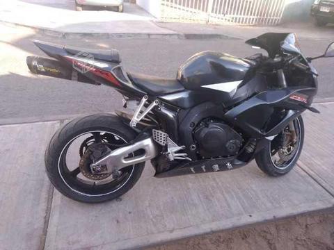 Cbr 1000 año 2005