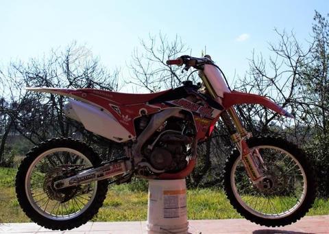 Honda CRF 250 + EXTRAS