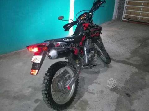 Moto honda tornado xr