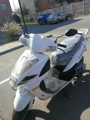 Moto scooter Génova 150