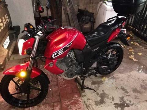 Moto yamaha 150 fz