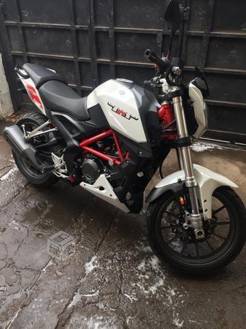 Benelli 250 2018