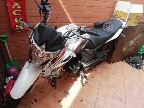 Oportunidad Moto Loncin 150