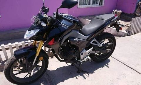 Moto Honda liberada