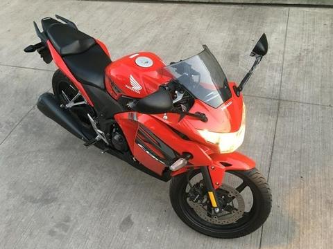 Moto Honda CBR250R