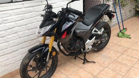 Moto honda cb 190 r