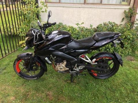 Pulsar ns200 2014 al día transferible