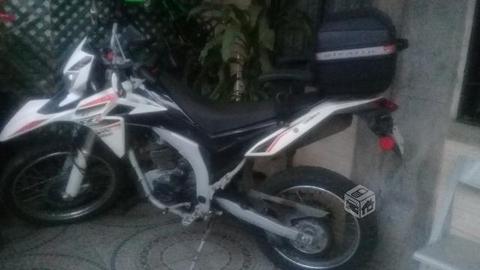 Moto Loncin LX250GY 3. Unico Dueño