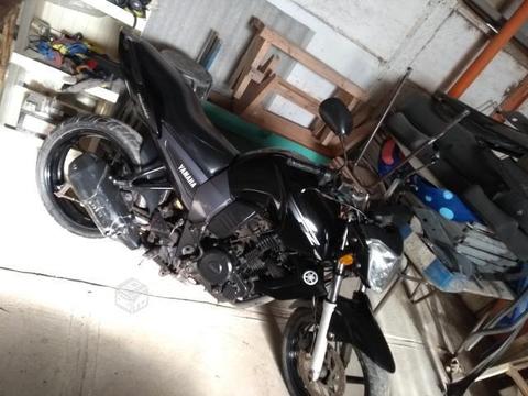 Moto FZ 2012 150cc 700