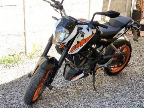 Ktm duke 200