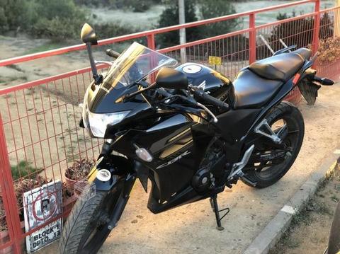 Honda cbr250r