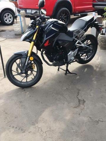Moto Honda CB 190r
