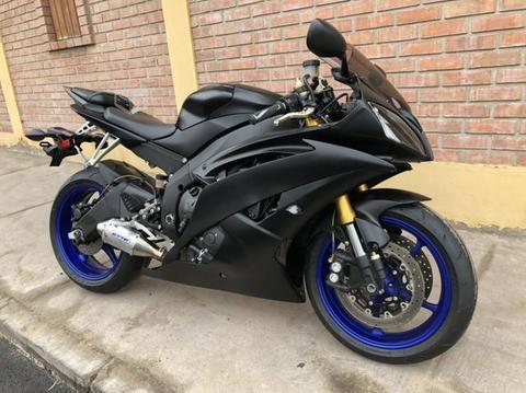 Moto Yamaha R6 año 2015