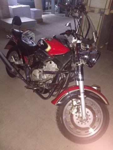 Moto 250 cc muy bien concerbada