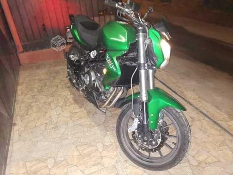 Benelli tnt 300 o permuto