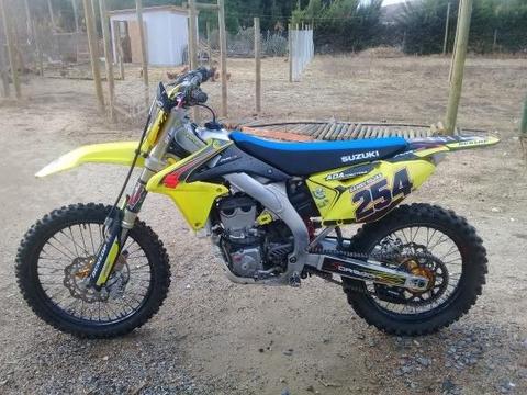 Suzuki rmz