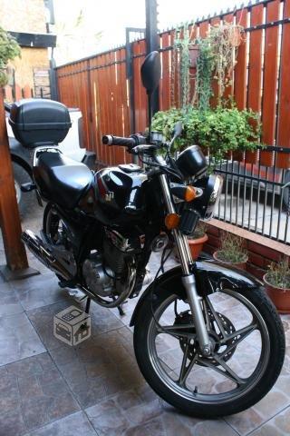 Suzuki En 125 2A