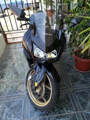 Moto kawasaki ninja 250 cc