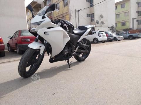 Honda CBR 250r