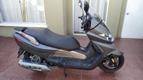 Moto maxiscooter 250 (conversable)