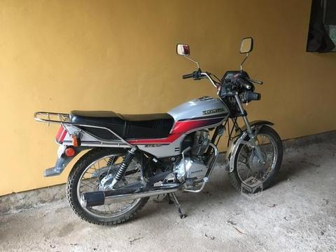 Moto Honda CGL