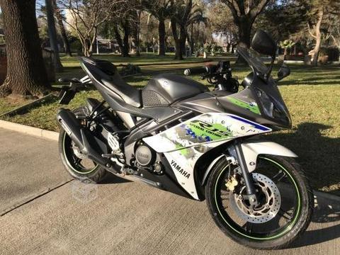 Yamaha r15