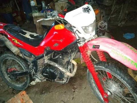 Motorrad 250cc 2012