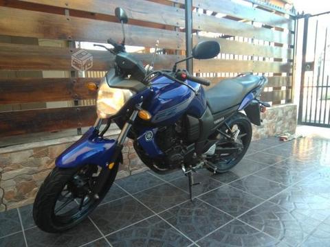 Moto yamaha fz16