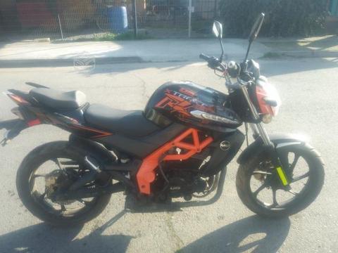 Moto um street 230cc