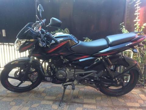 Moto PULSAR