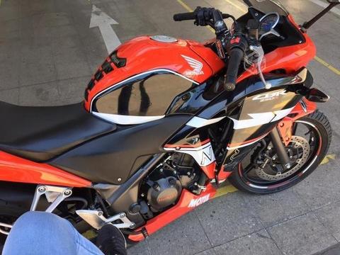 Honda cbr 250