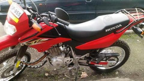 Moto honda XR 125 seminueva