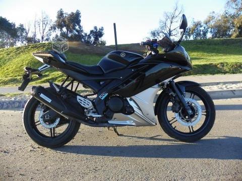 Yamaha R15 2015 8.500 KMT al día, Doble Burbuja