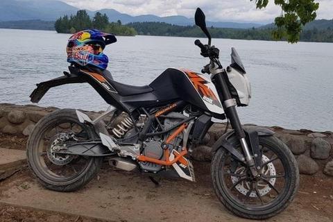 Moto ktm duke