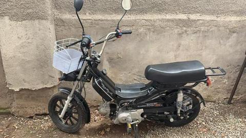 Scooter con bolso de rappi nuevas