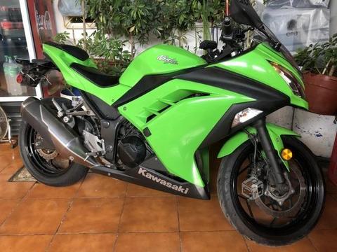 Kawsaki Ninja 300 ABS
