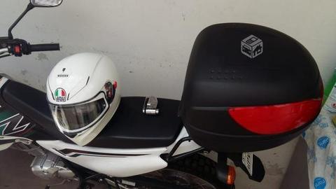 Moto Yamaha XTZ 125 E blanca
