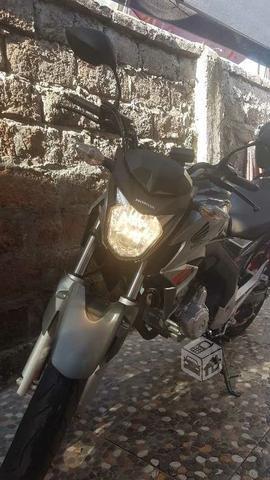 Moto Honda CB Twister 250 ( PRENDA)